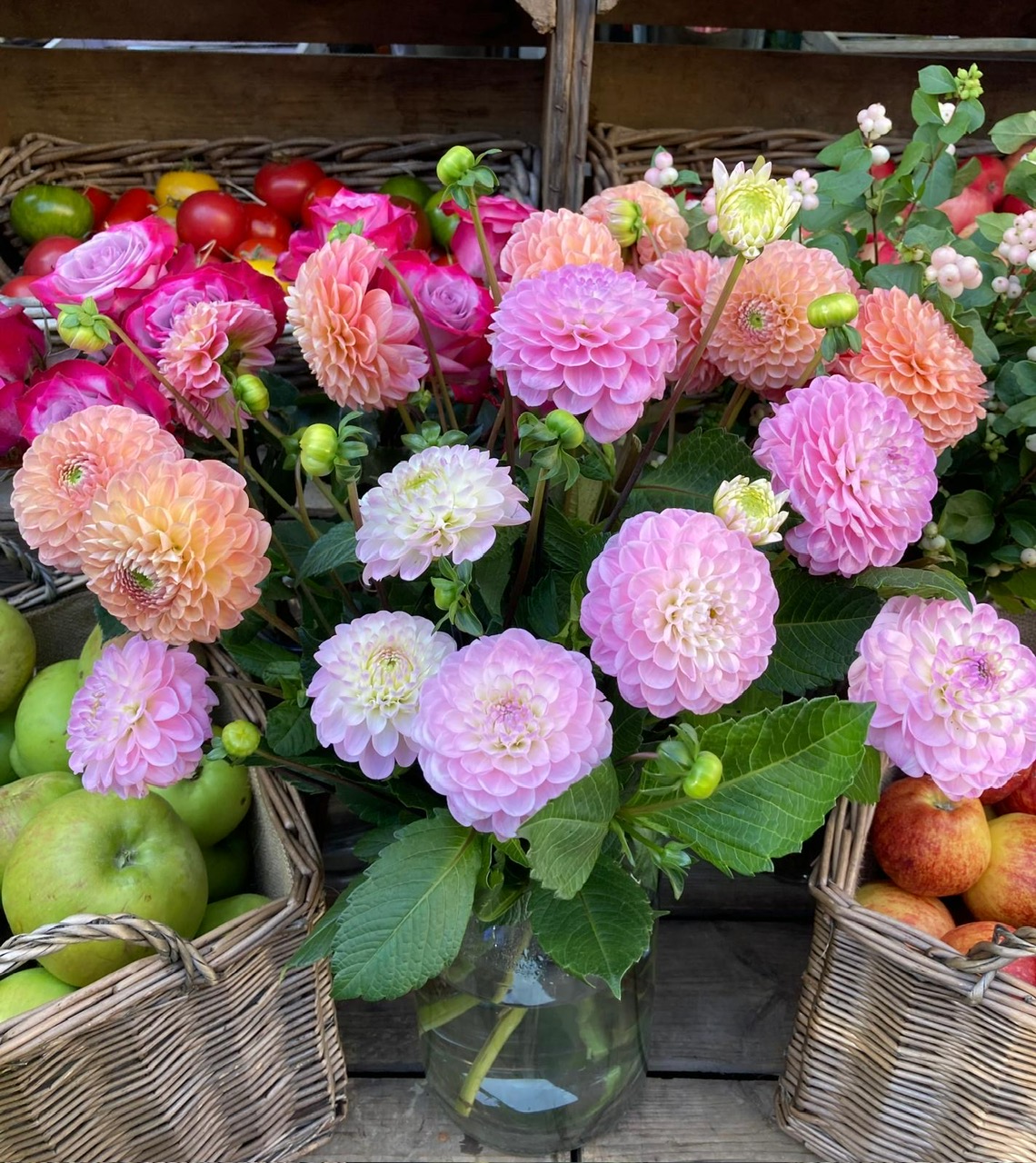 Sorbet Dahlia & Market Fresh Garden Bouquet
